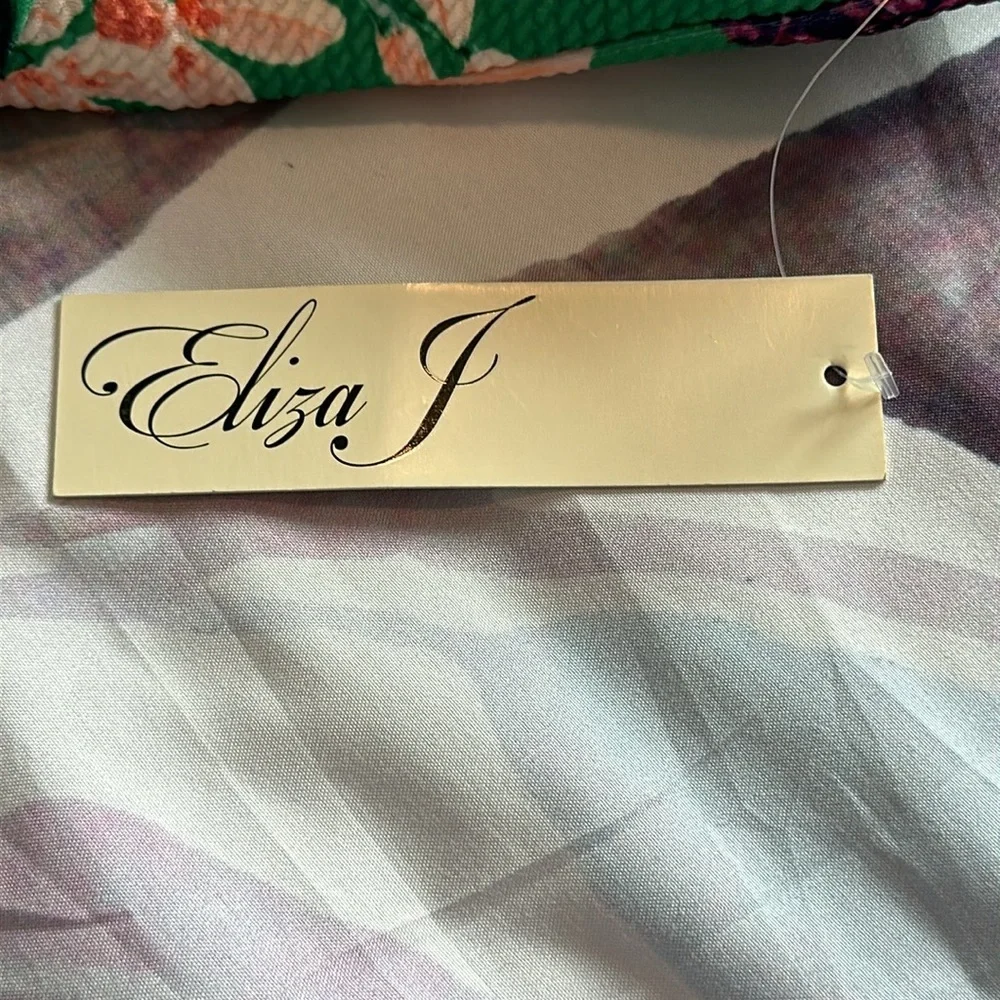 Eliza J Floral Mini Dress NWT - Picture 8 of 9